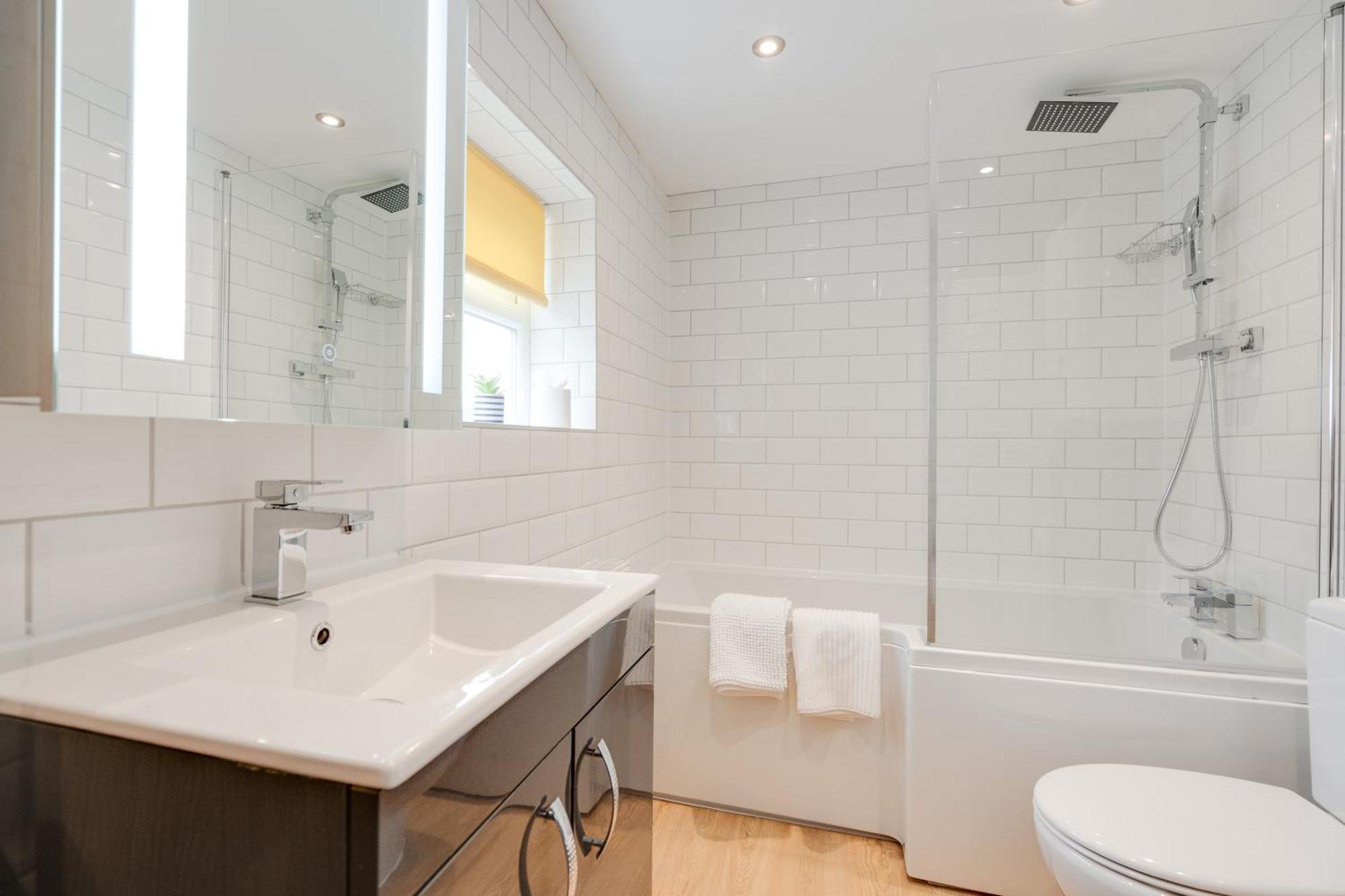 Buxton Apartment - 1 Bed, Free Parking, Wi-Fi Hazel Grove エクステリア 写真
