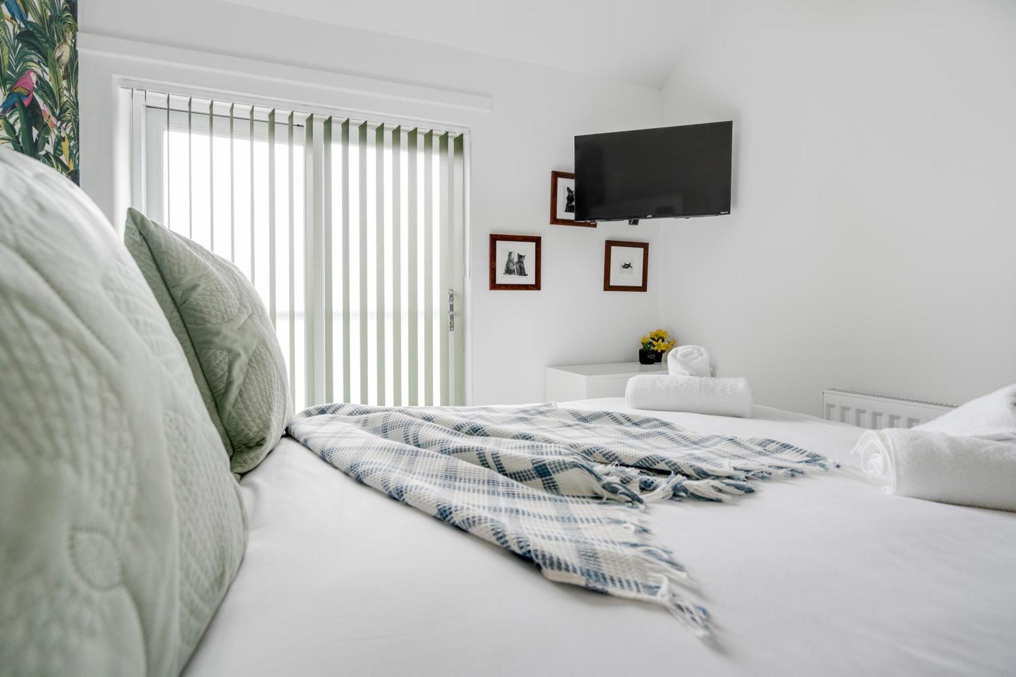 Buxton Apartment - 1 Bed, Free Parking, Wi-Fi Hazel Grove エクステリア 写真