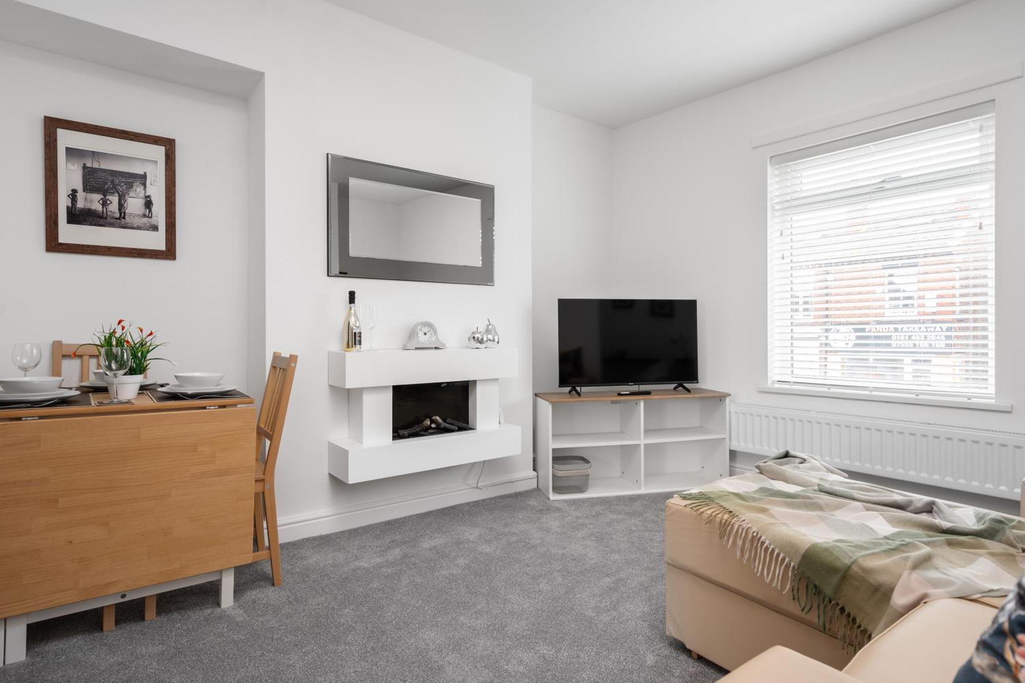 Buxton Apartment - 1 Bed, Free Parking, Wi-Fi Hazel Grove エクステリア 写真