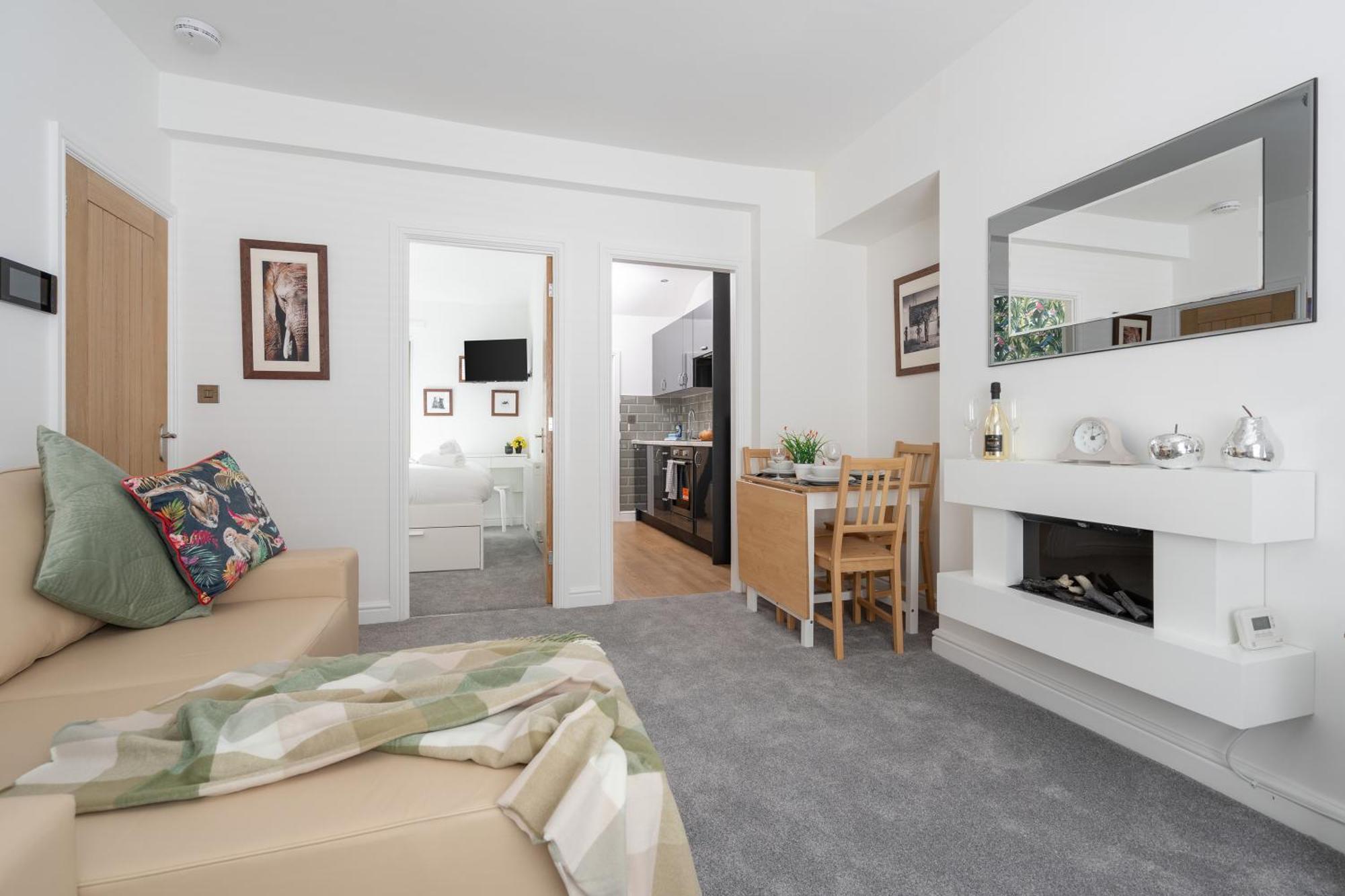 Buxton Apartment - 1 Bed, Free Parking, Wi-Fi Hazel Grove エクステリア 写真