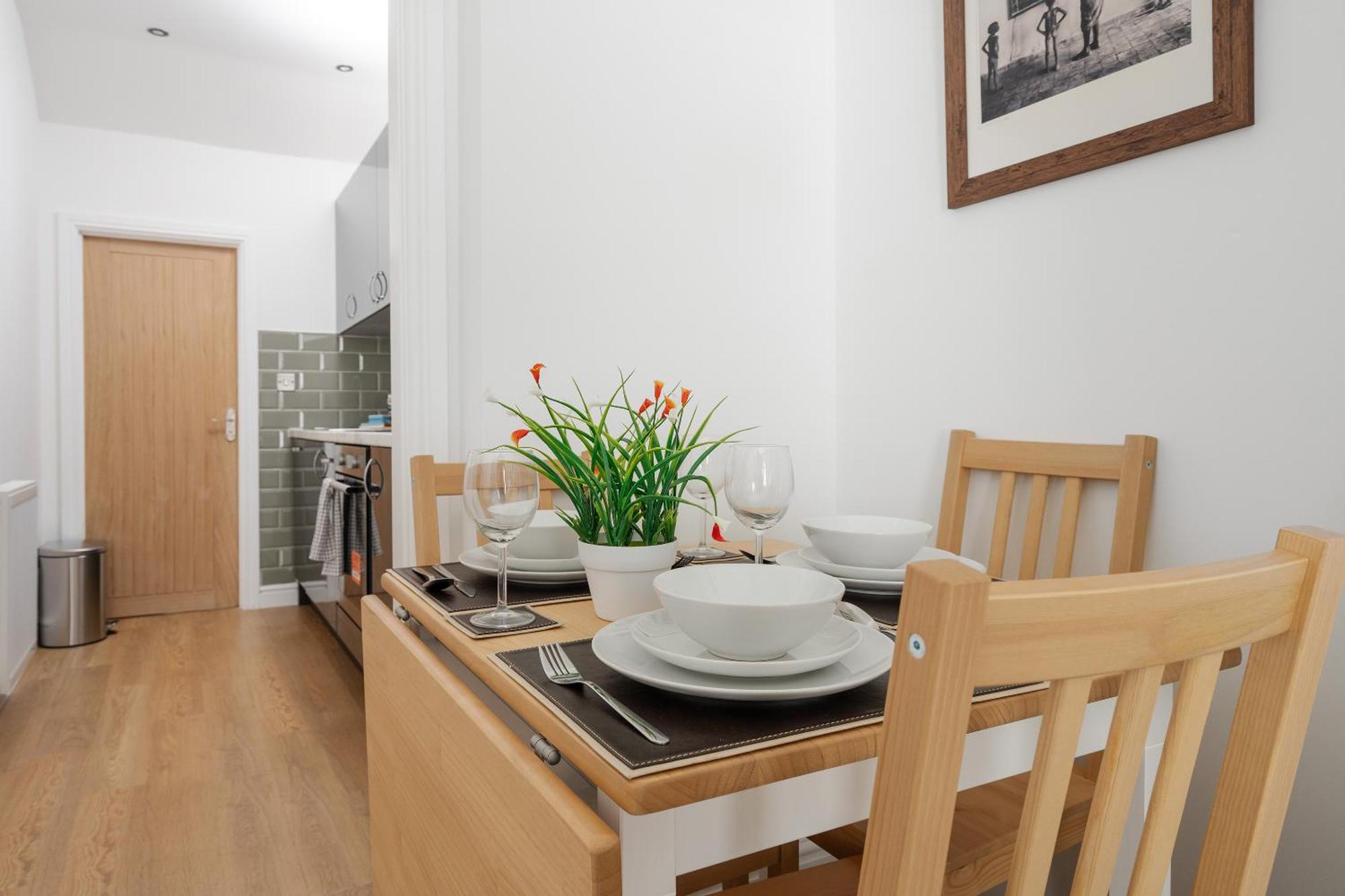 Buxton Apartment - 1 Bed, Free Parking, Wi-Fi Hazel Grove エクステリア 写真